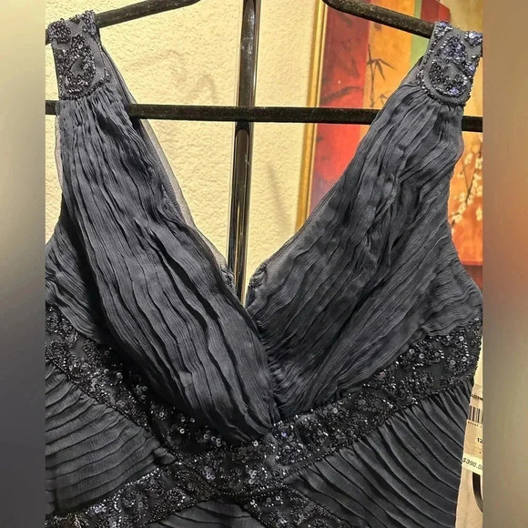 Tadashi shoji Navy sequined details dress size 8 - Picture 6 of 13